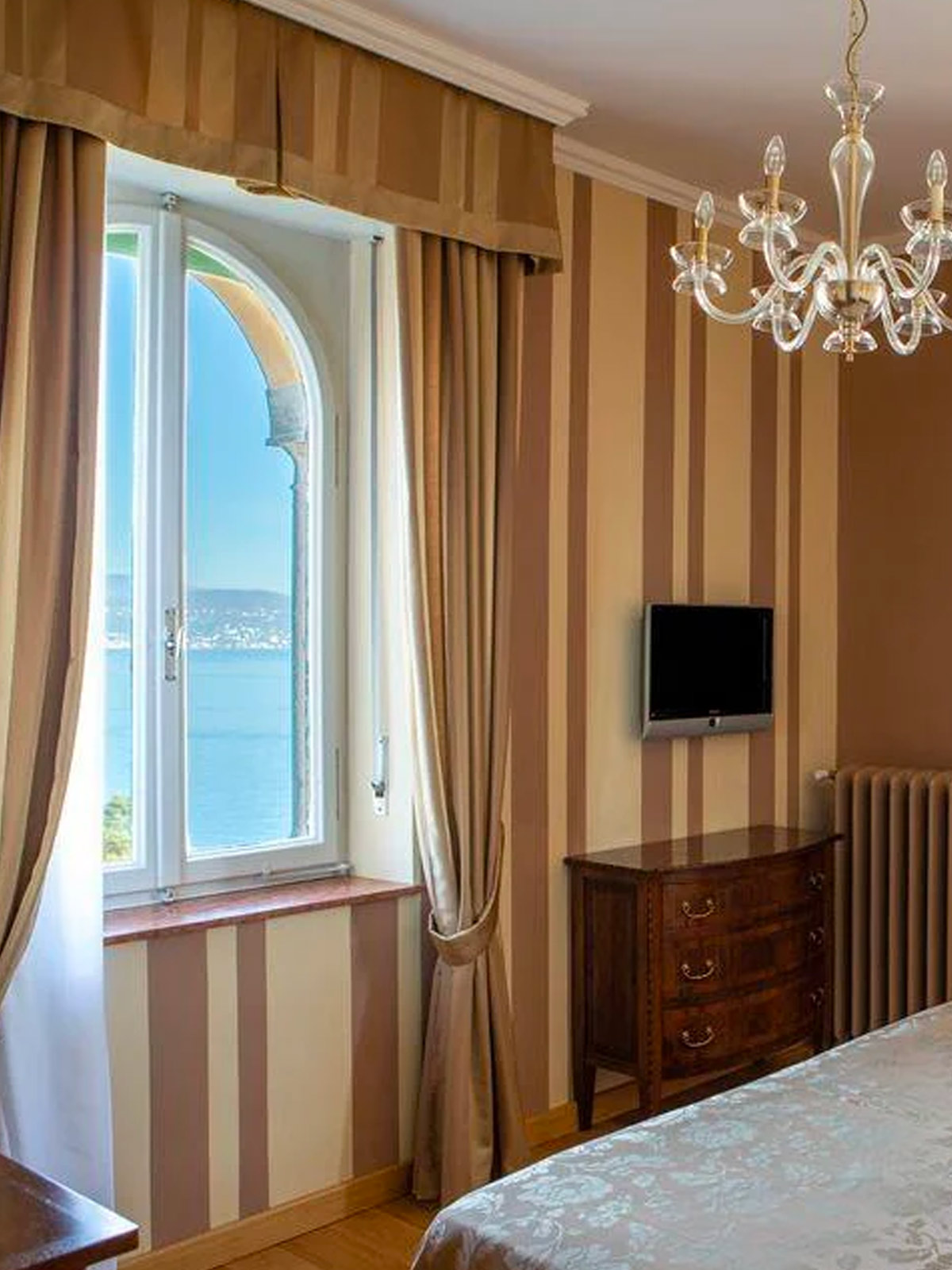 finestra con vista junior suite