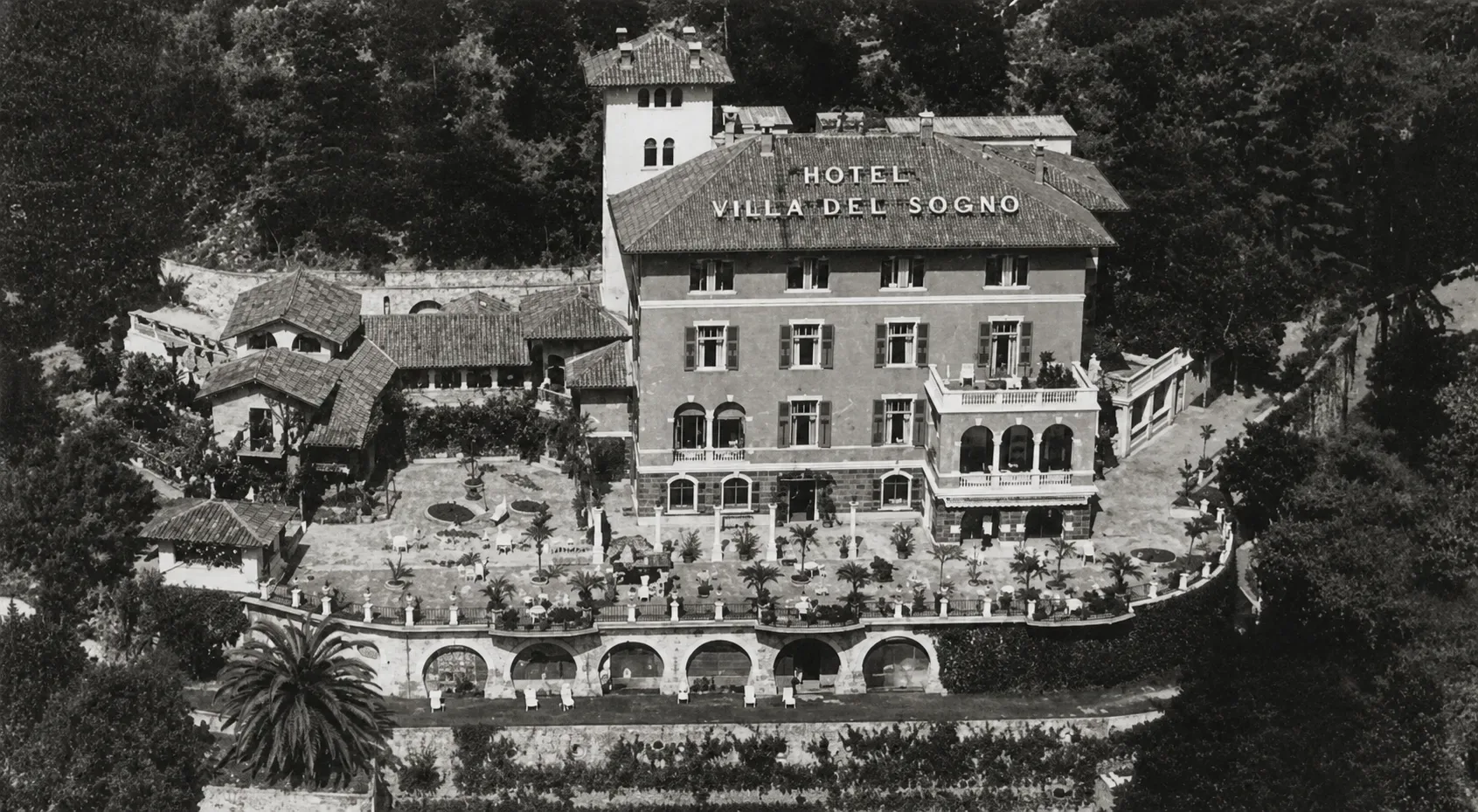 1972